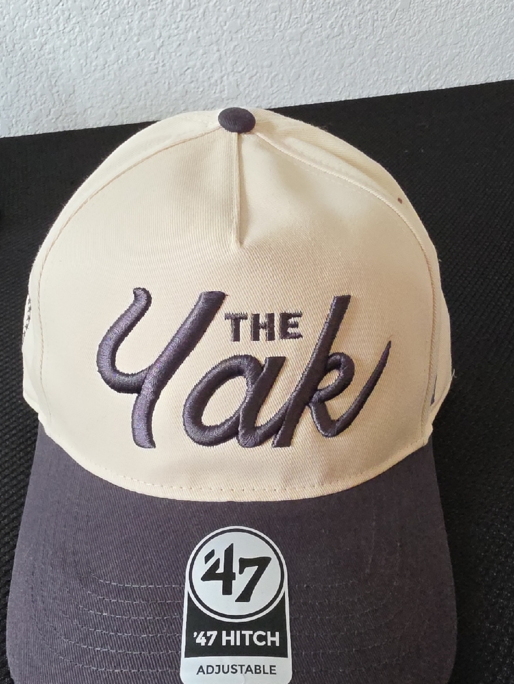 '47 Two-Tone The Yak Cap in Cream and Dark Gray